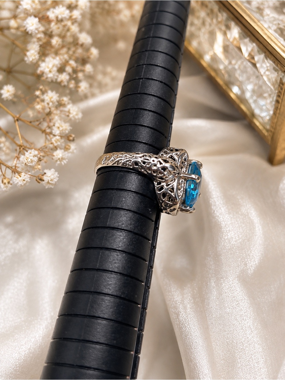 Blue Gemstone Halo Ring - Size 7 Vintage Inspired - Picture 4 of 6